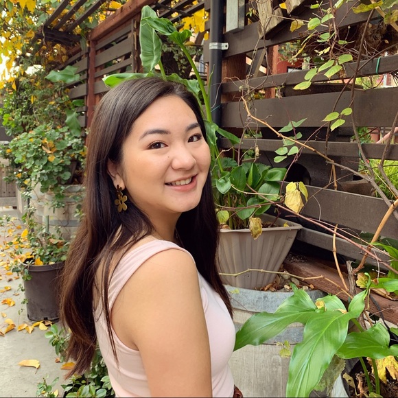 ๐ Meet Your Posher ๐ - Picture 3 of 4